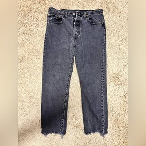 Levi's Women's 501 Crop Jeans Black Size 30x26 Button Fly Raw Hem Grunge